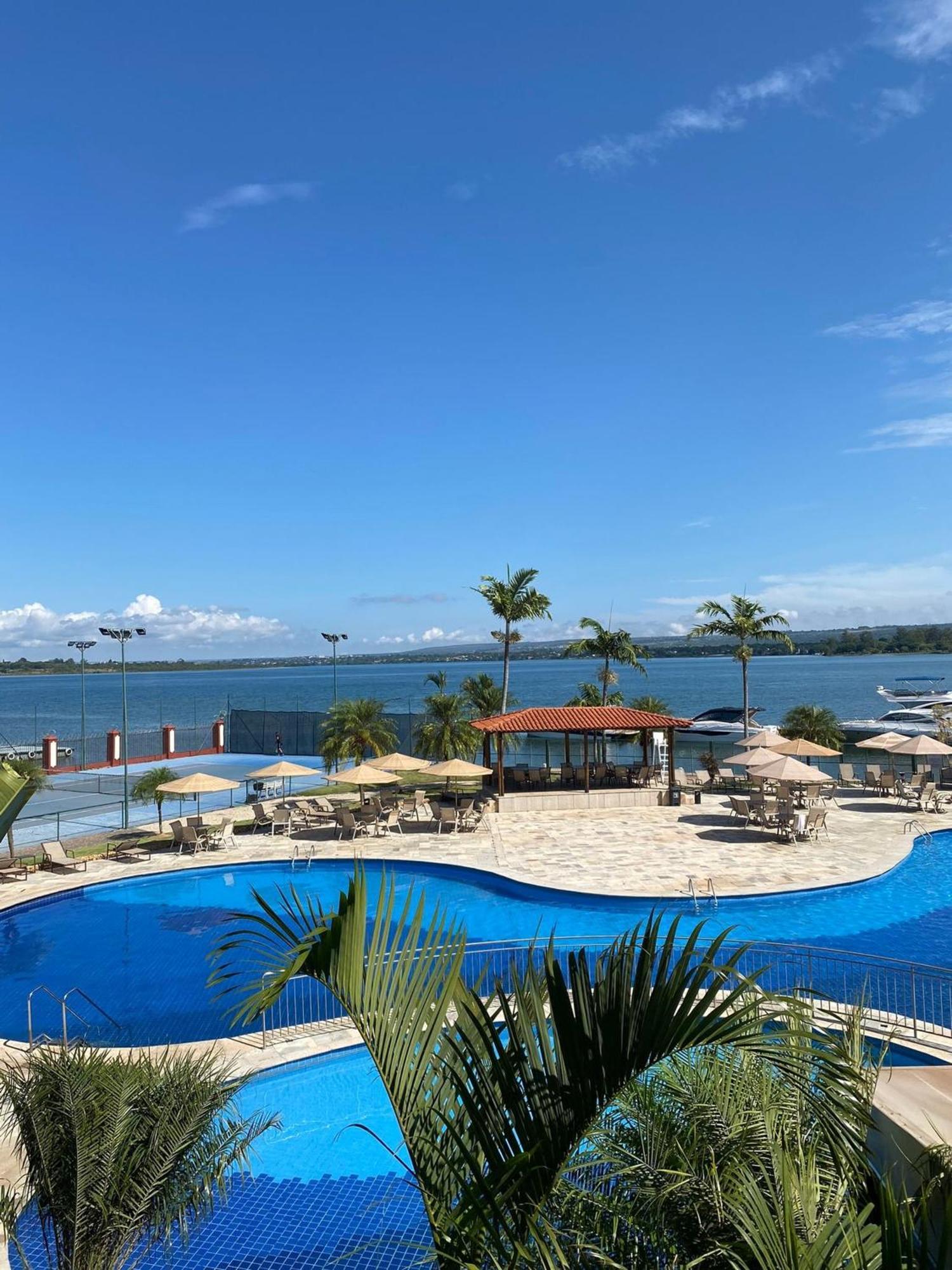 Flat Beira Lago No Centro De Bsb Brasília Eksteriør billede